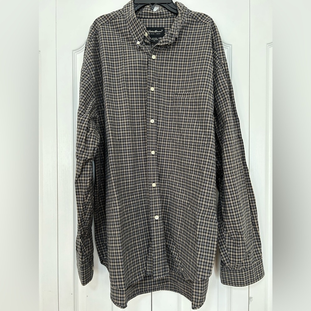 Men’s XL Eddie Bauer button up shirt.